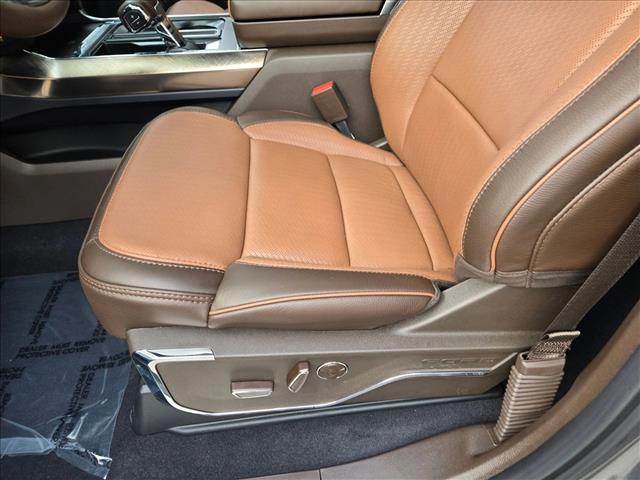 2025 Ford F-150 King Ranch photo 4