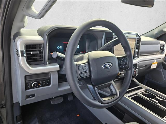 2026 Ford F-250 XLT photo 3