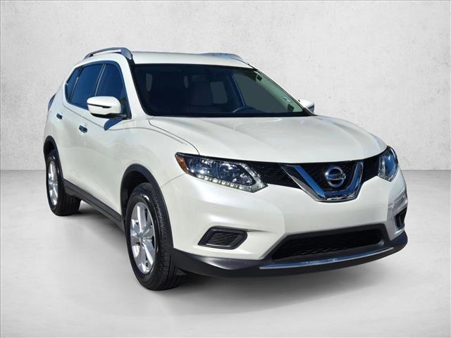 2016 Nissan Rogue SV photo 3