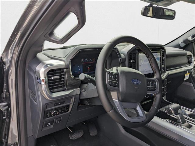 2025 Ford F-150 Lariat photo 3