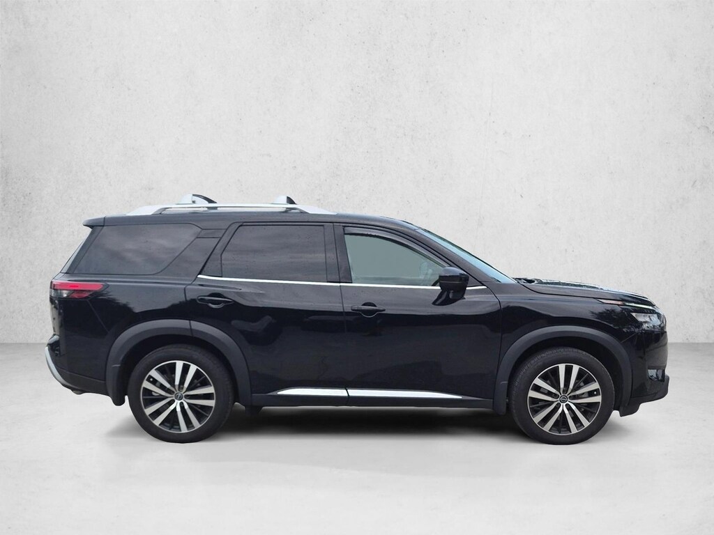 Used 2025 Nissan Pathfinder Platinum SUV