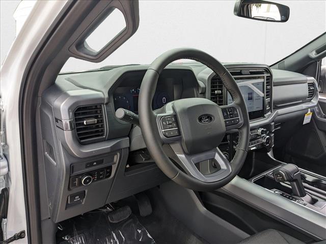 2025 Ford F-150 XLT photo 3