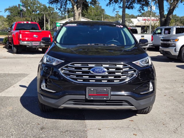 2019 Ford Edge SEL photo 2