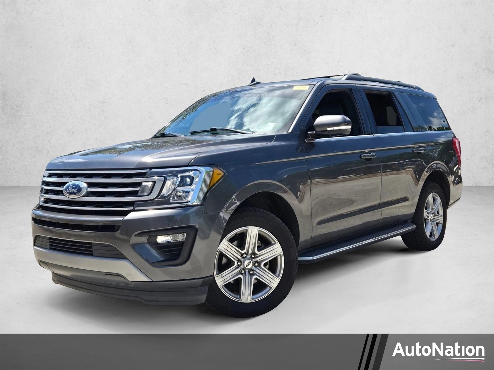 2021 Ford Expedition XLT's photo