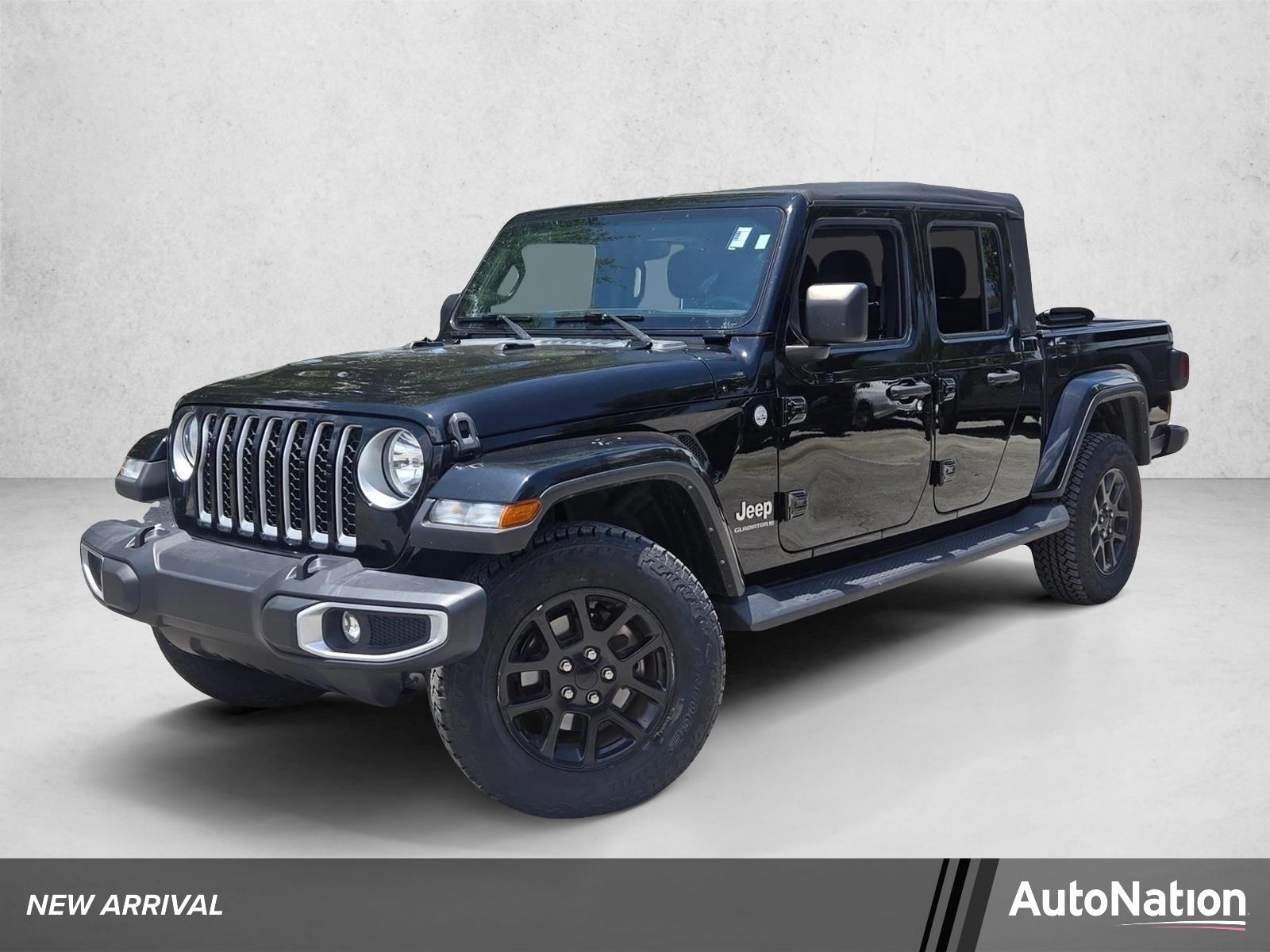 2023 Jeep Gladiator Overland's photo