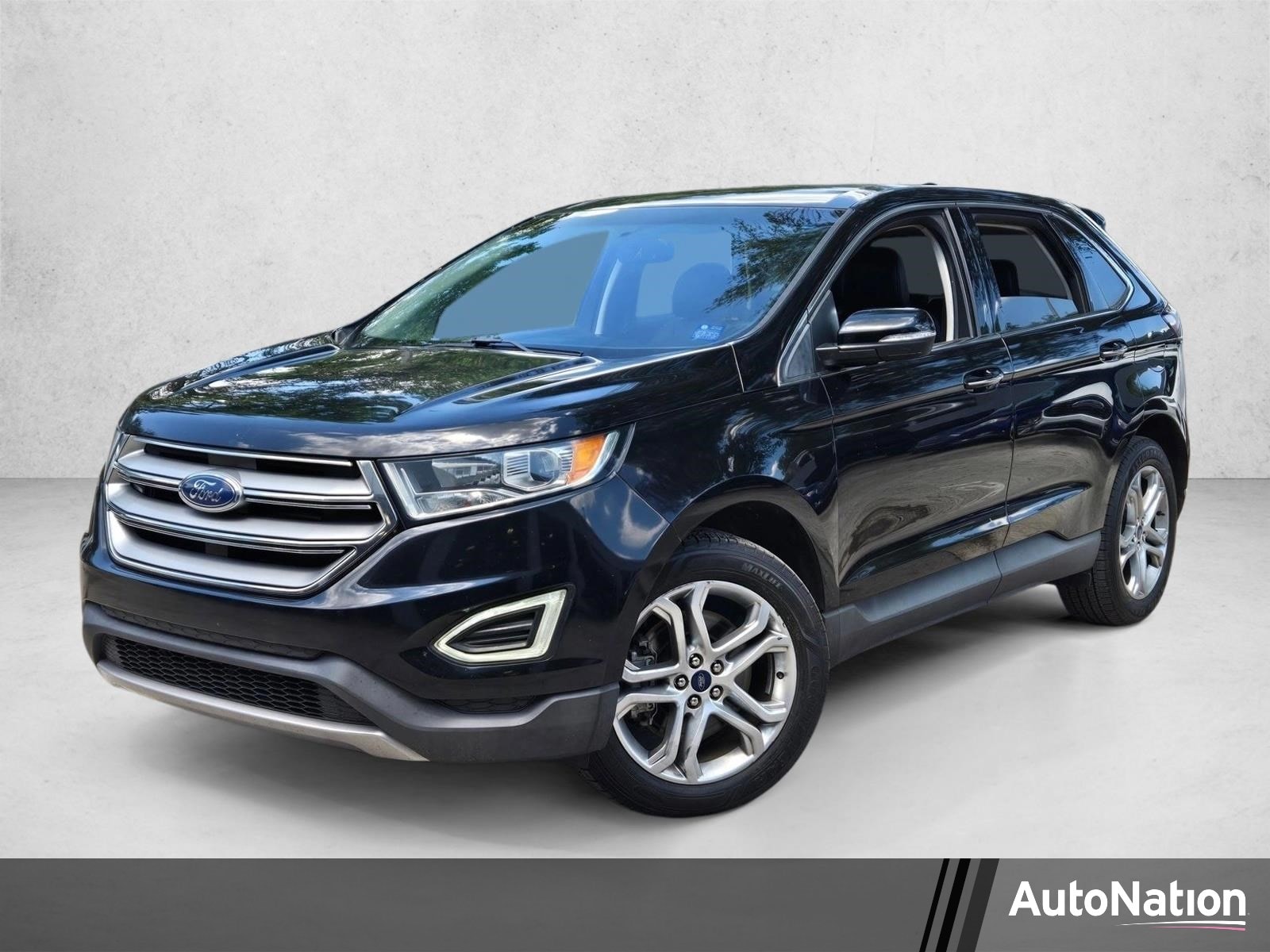 2018 Ford Edge Titanium's photo