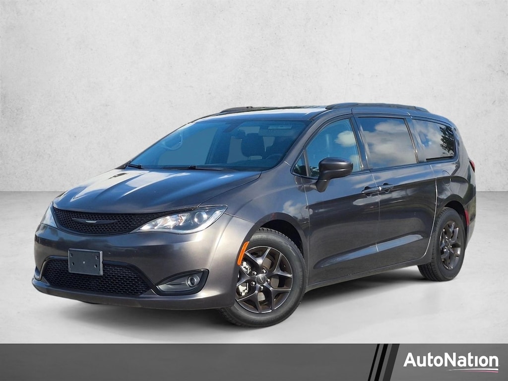 Used 2018 Chrysler Pacifica Touring L Plus Van