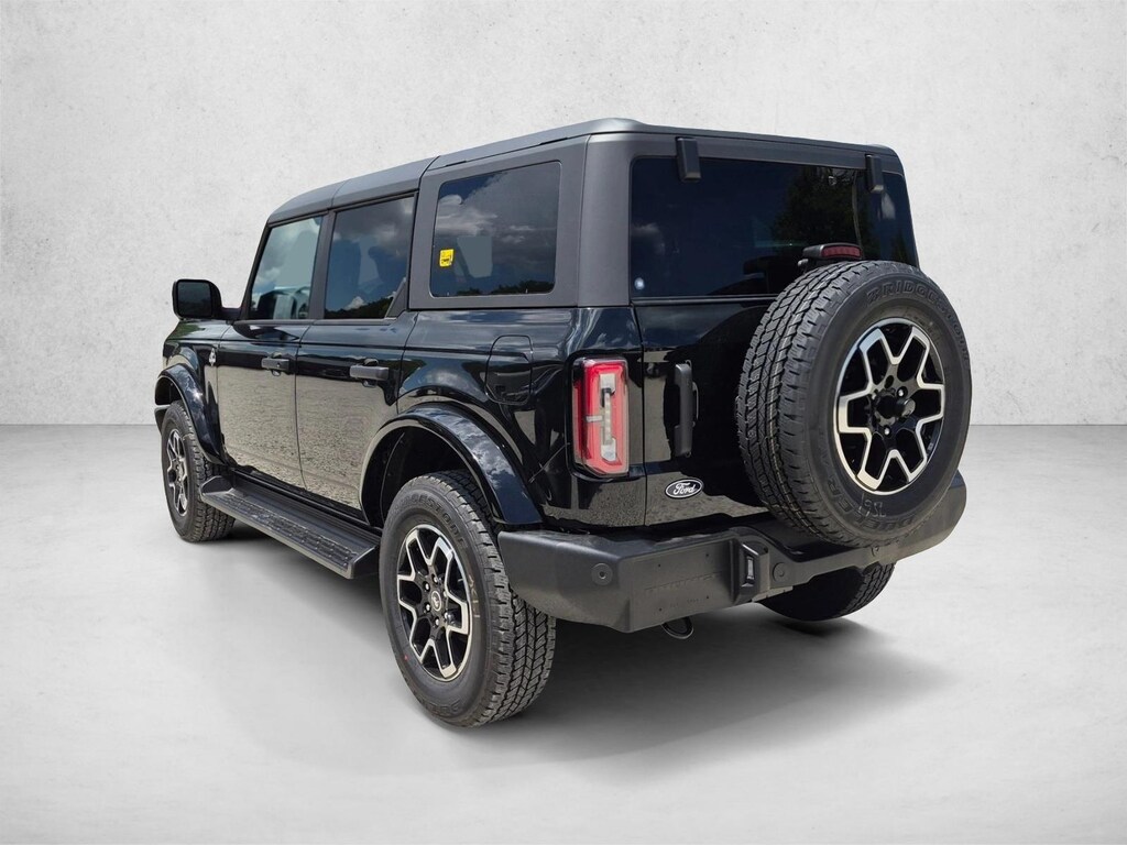 New 2026 Ford Bronco Outer Banks SUV