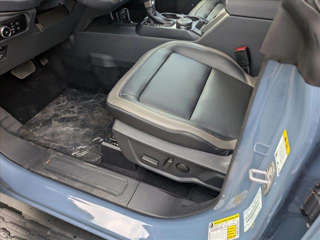 2025 Ford Bronco Outer Banks photo 4