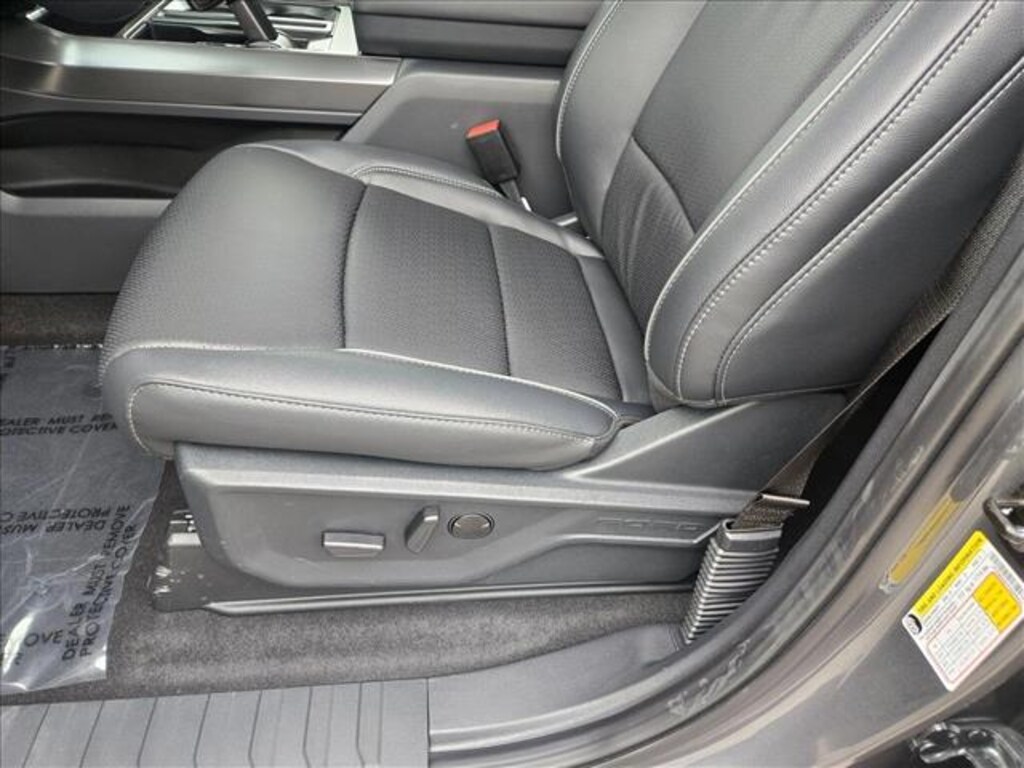 New 2026 Ford F-150 LARIAT Truck SuperCrew Cab