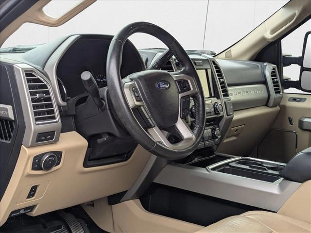 2017 Ford F-250 Lariat photo 2