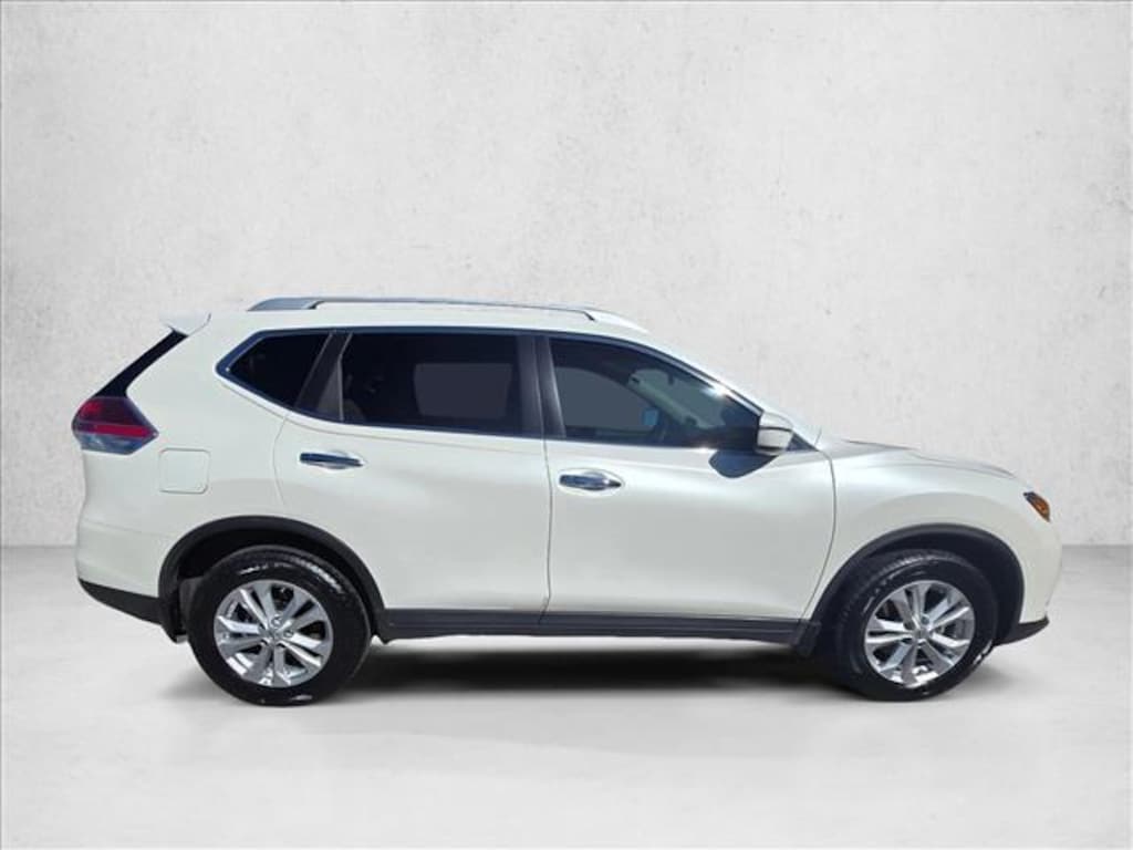 Used 2016 Nissan Rogue SV SUV