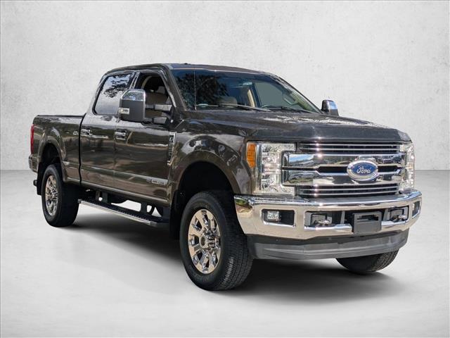 2017 Ford F-250 Lariat photo 3