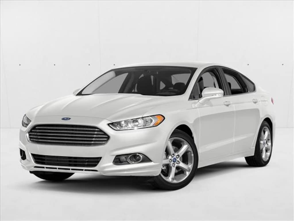 Used 2016 Ford Fusion SE Sedan