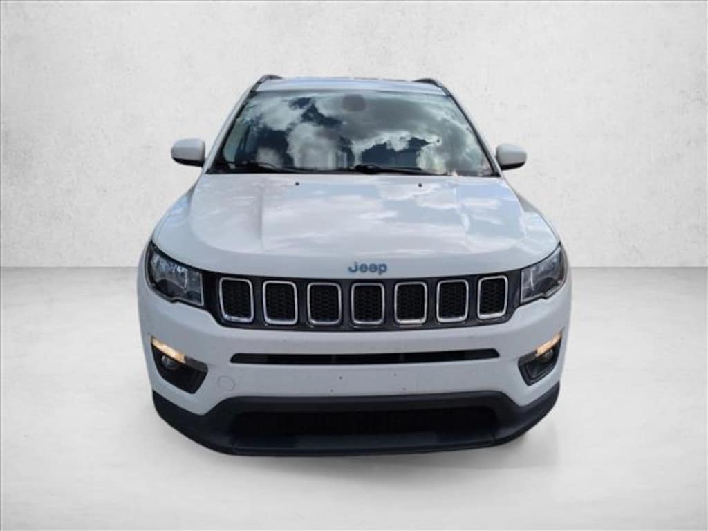 Used 2018 Jeep Compass Latitude SUV