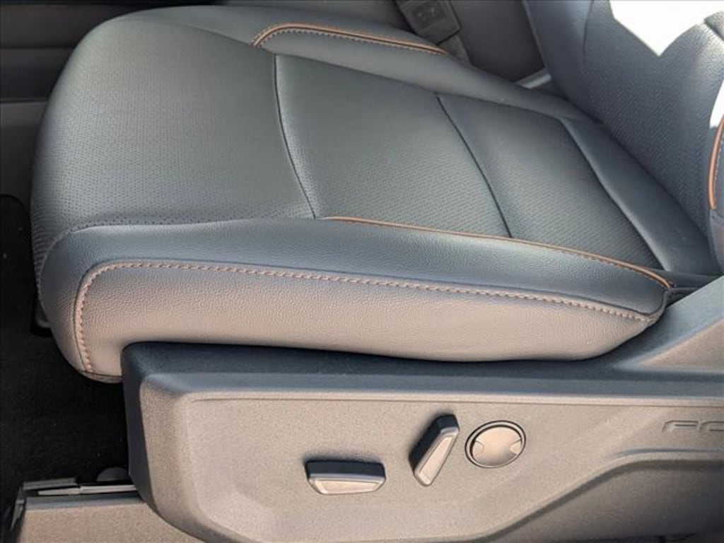 New 2026 Ford F-250 LARIAT Truck Crew Cab