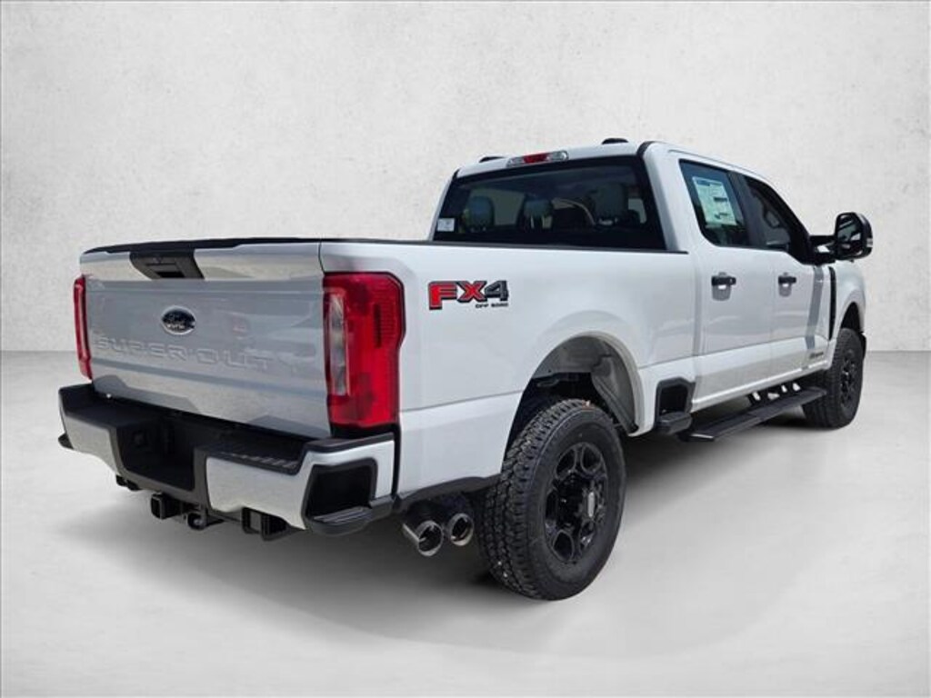 New 2026 Ford F-250 XL Truck Crew Cab