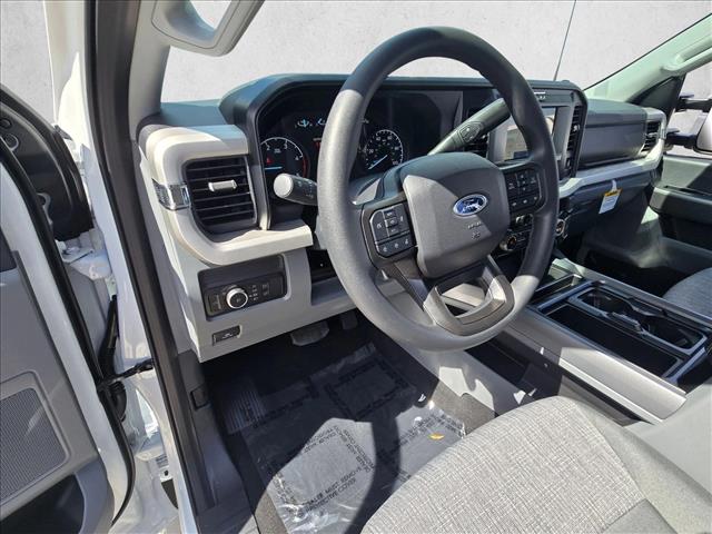 2026 Ford F-250 XLT photo 3