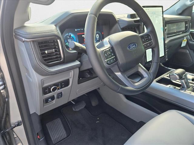 2025 Ford F-150 Lightning photo 2