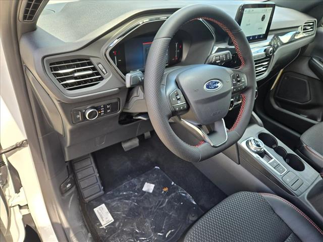 2025 Ford Escape ST-Line photo 3