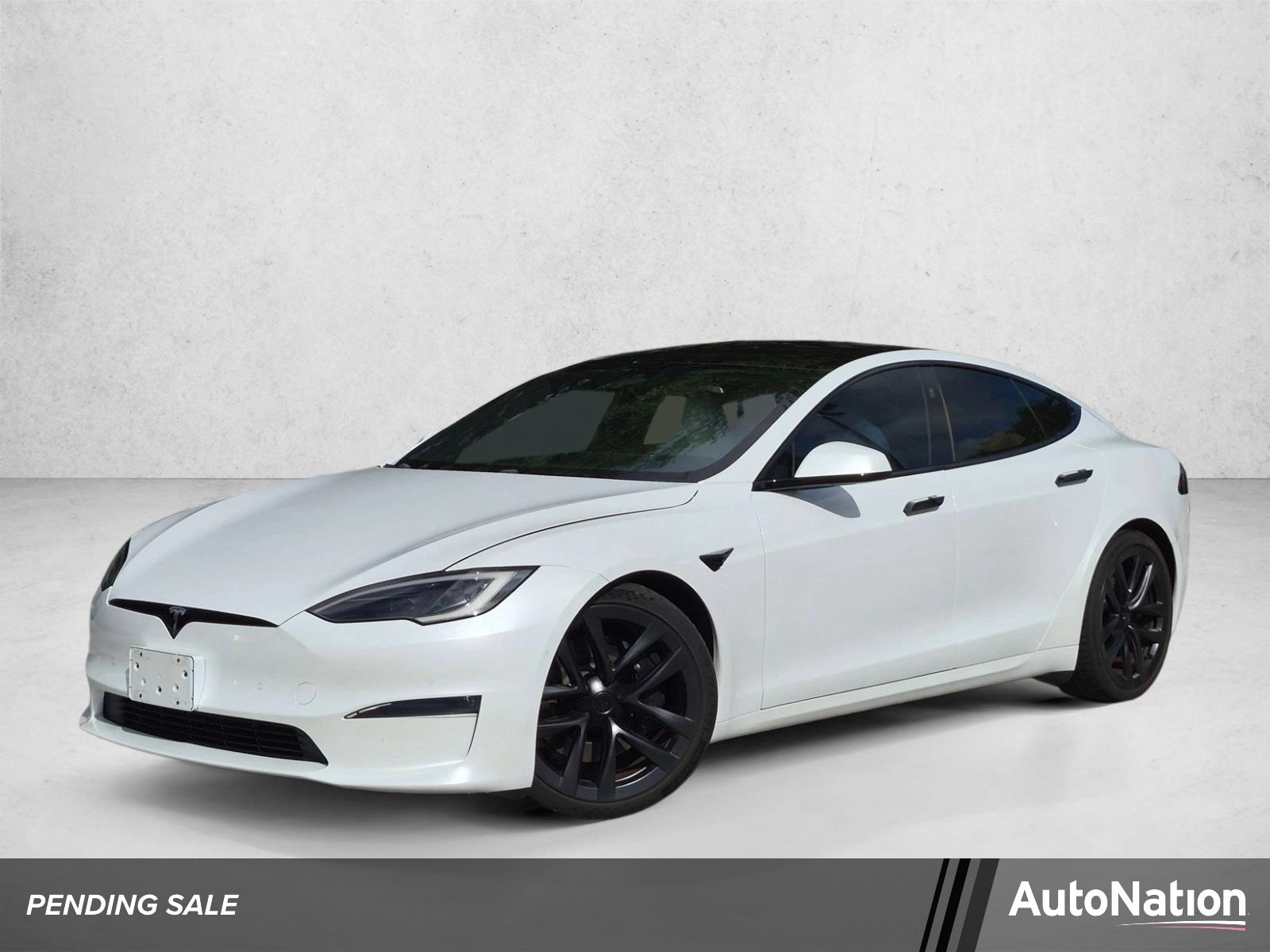 2022 Tesla Model S Long Range's photo