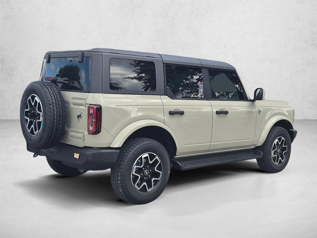 New 2026 Ford Bronco Outer Banks SUV