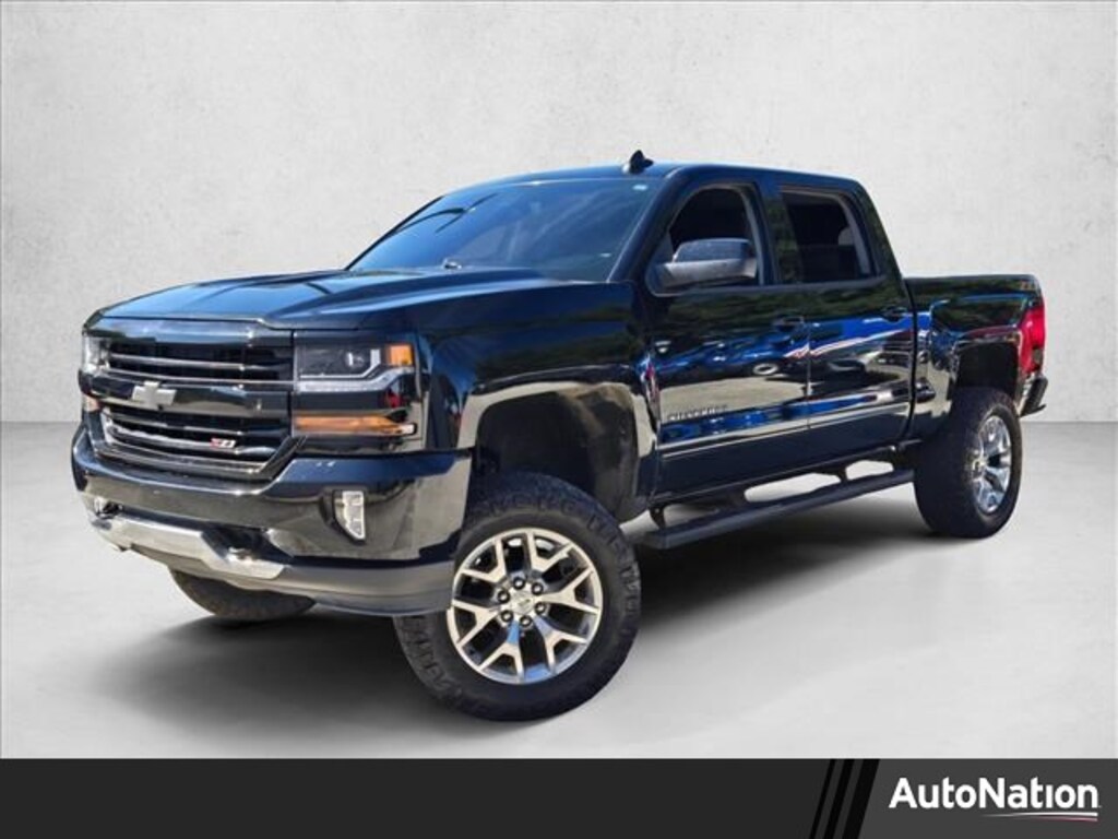 Used 2018 Chevrolet Silverado 1500 LT Truck Crew Cab