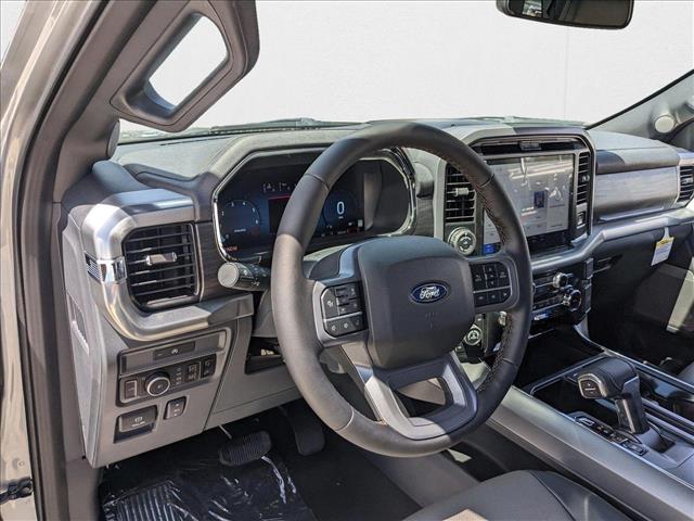 2025 Ford F-150 Lariat photo 3