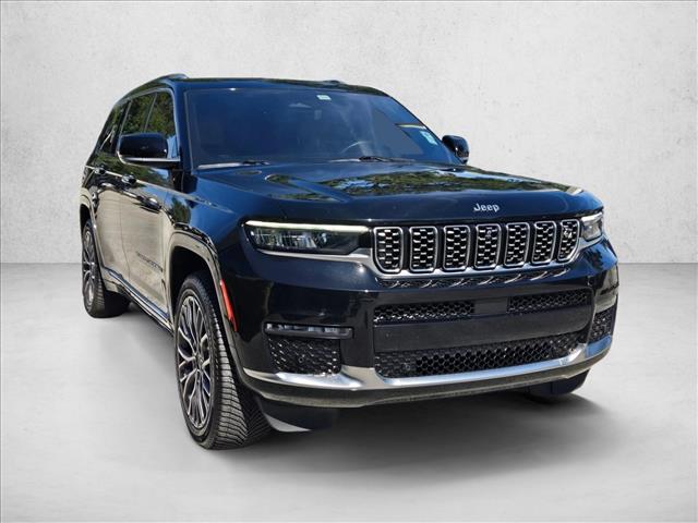 2023 Jeep Grand Cherokee L Summit Reserve photo 2