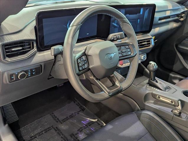 2025 Ford Mustang Dark Horse photo 3
