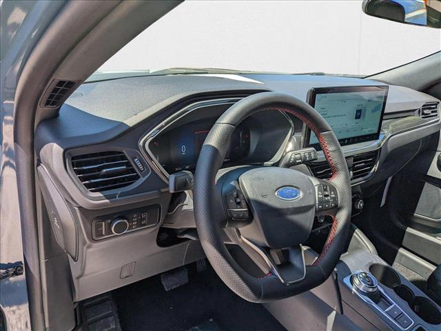 2025 Ford Escape ST-Line photo 2