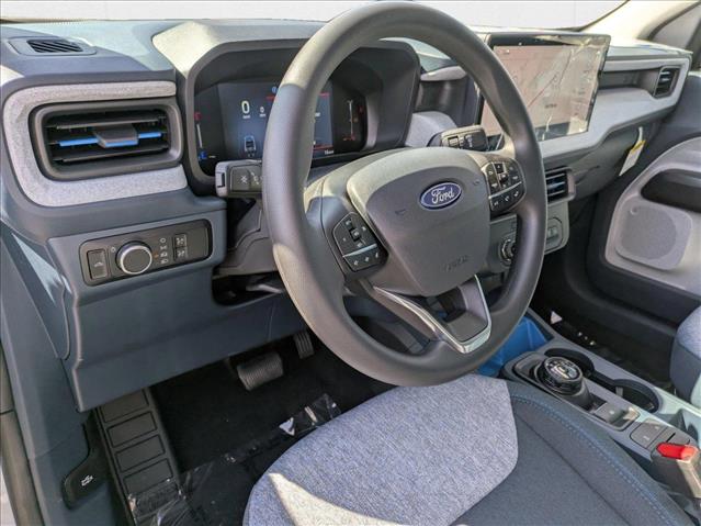 2025 Ford Maverick XLT photo 3