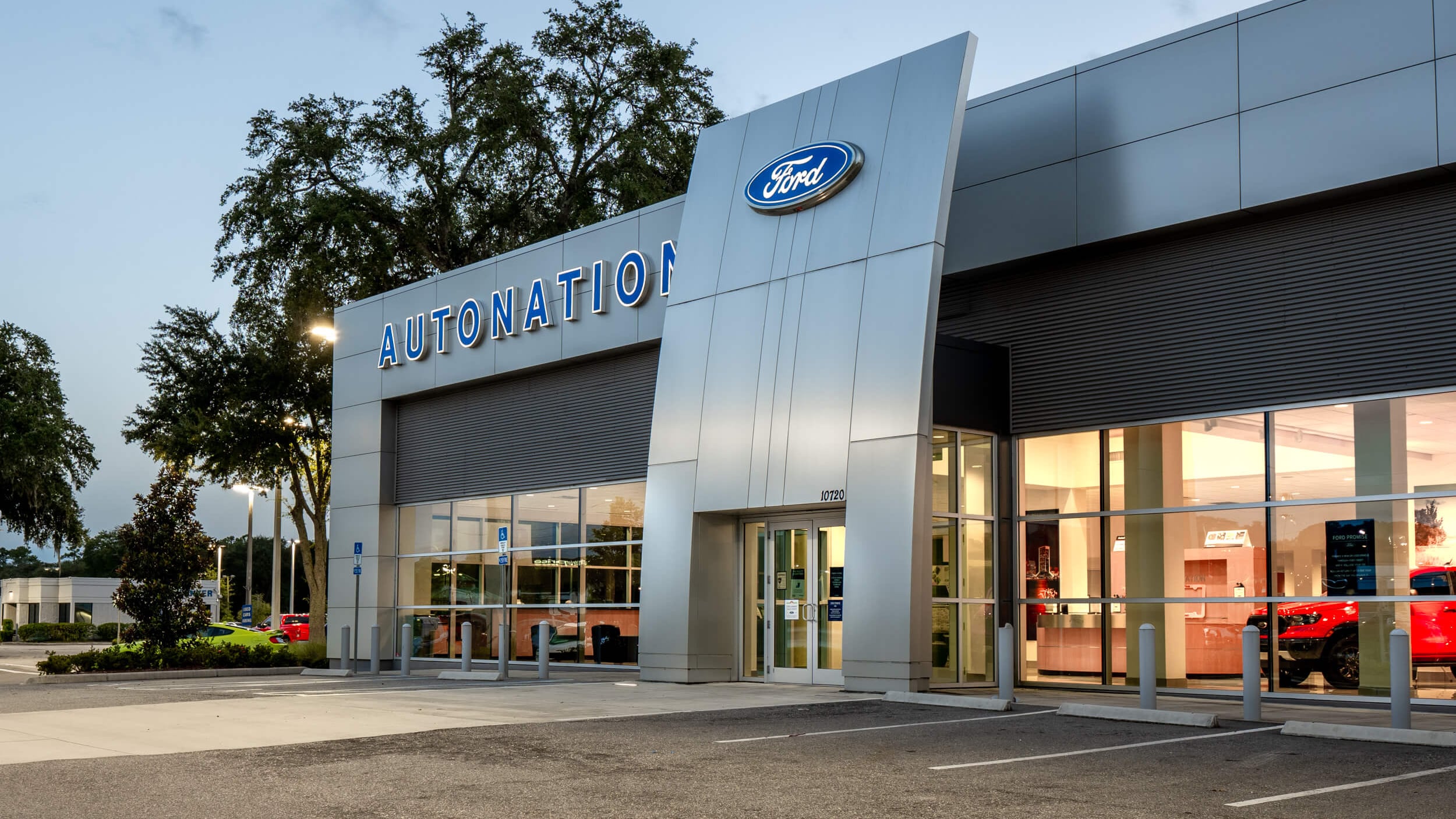 Exterior shot of AutoNation Ford Jacksonville dealership