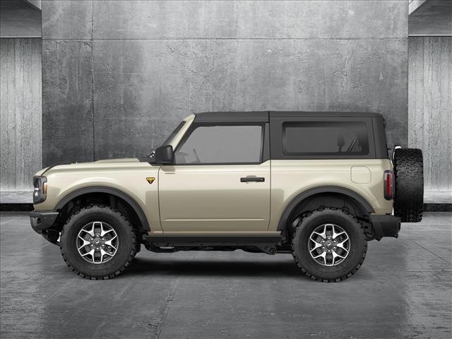 2025 Ford Bronco Badlands photo 2