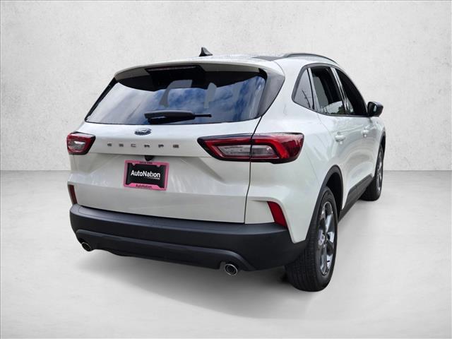 2026 Ford Escape ST-Line photo 2