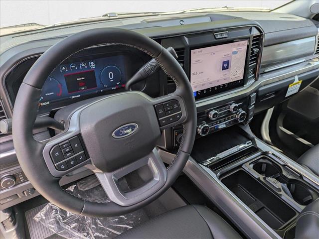 2025 Ford F-350 Lariat photo 3