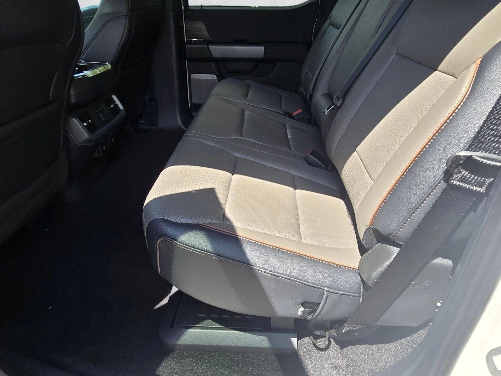 2025 Ford F-150 Lariat - Photo 15