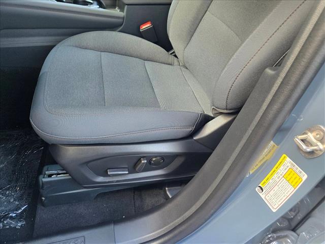 2025 Ford Explorer photo 3