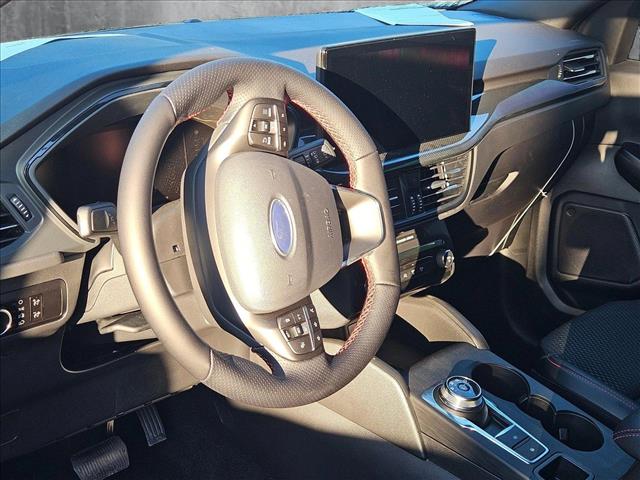2025 Ford Escape ST-Line photo 3