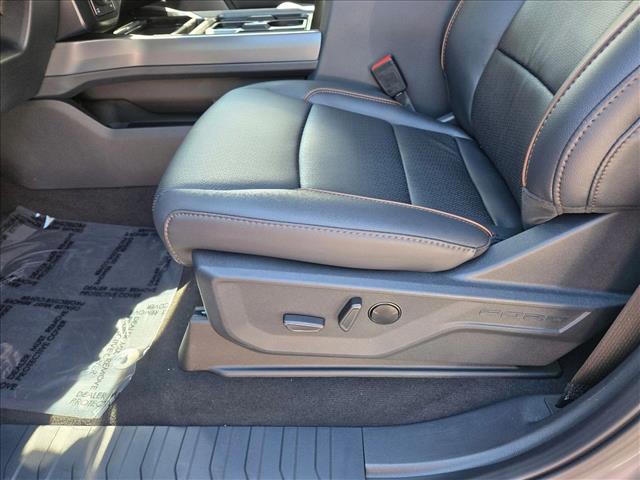 2026 Ford F-250 Lariat photo 4