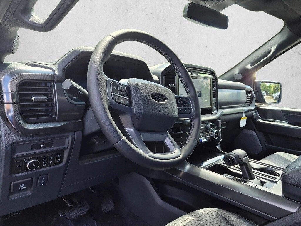 New 2026 Ford F-150 LARIAT Truck SuperCrew Cab