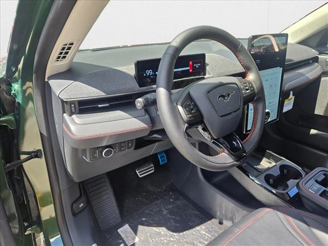2025 Ford Mustang Mach-E Premium photo 3