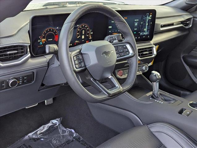 2025 Ford Mustang GT Premium photo 3