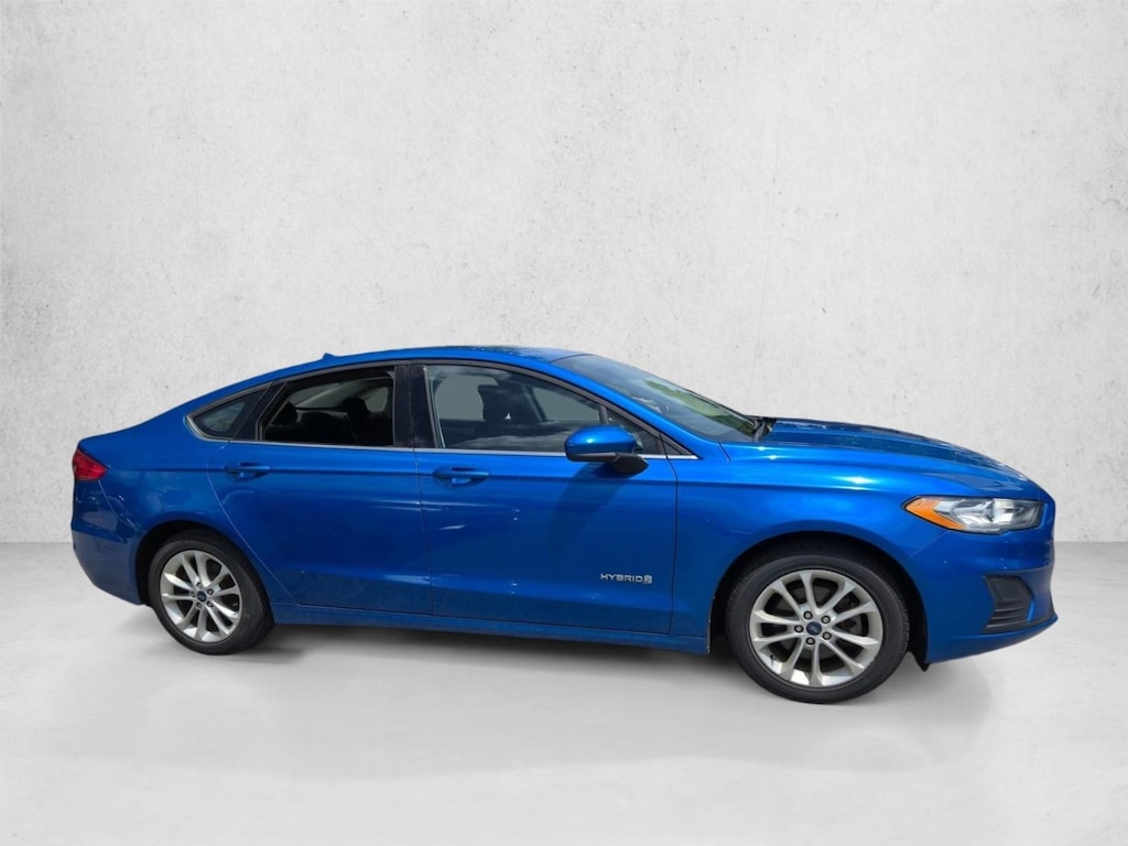 Used 2019 Ford Fusion Hybrid SE Sedan
