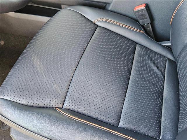 2025 Ford F-250 Lariat photo 4