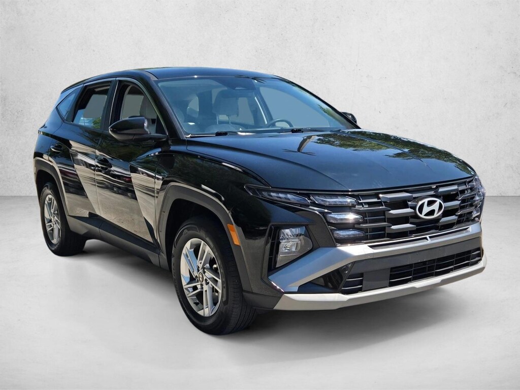 Used 2025 Hyundai Tucson SE SUV