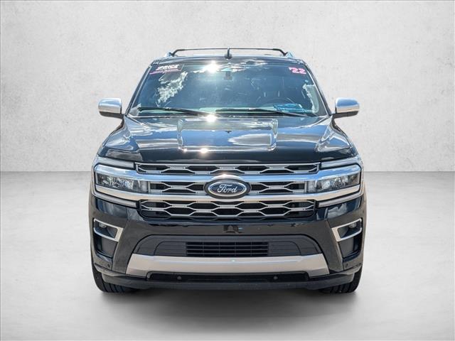 2022 Ford Expedition MAX Platinum photo 2