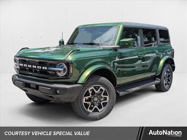 2025 Ford Bronco 4-Door Outer Banks's photo