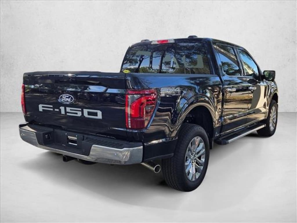 New 2026 Ford F-150 LARIAT Truck SuperCrew Cab