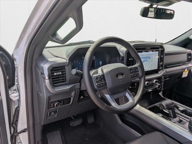 2025 Ford F-150 XLT photo 3